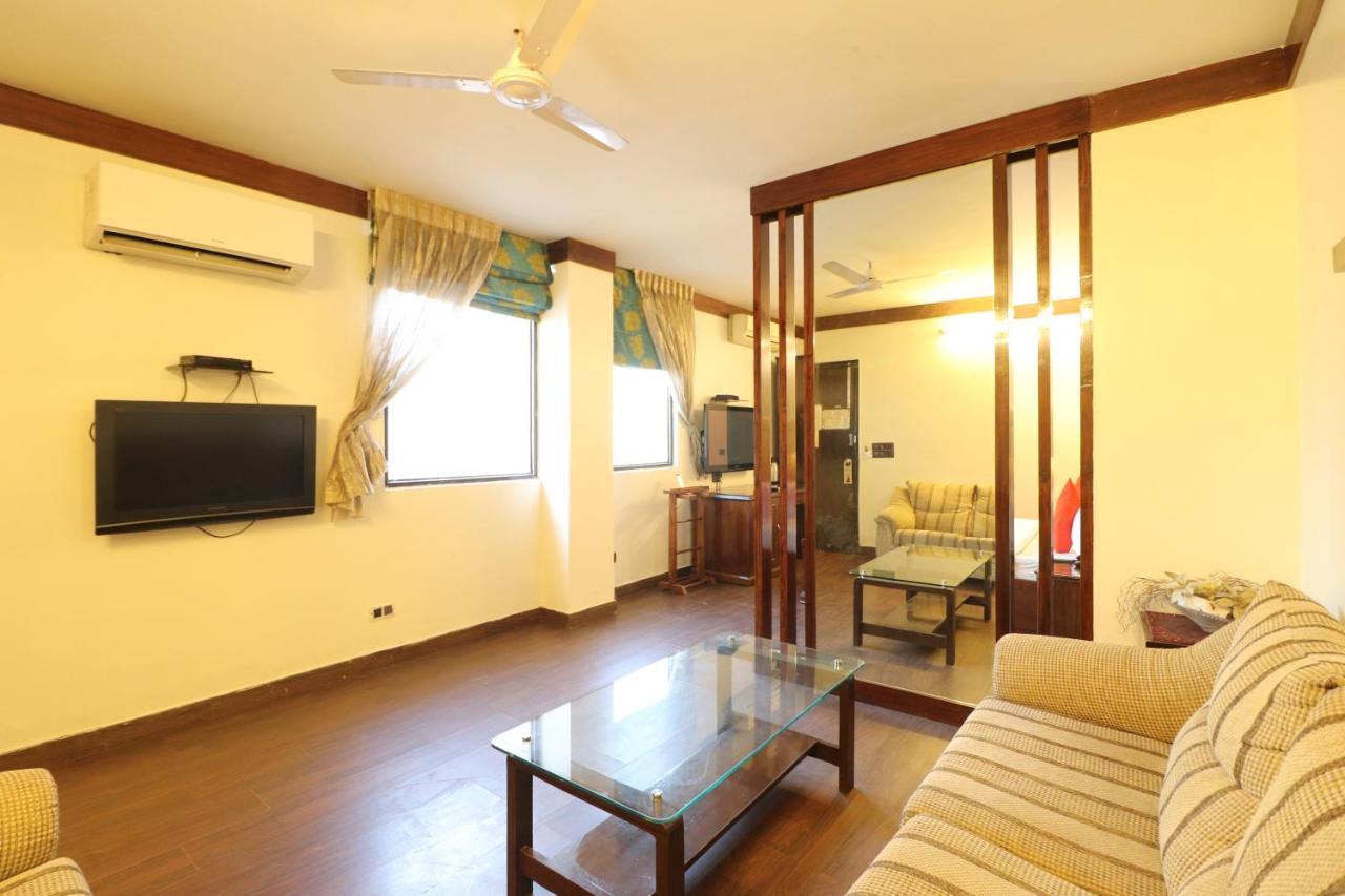 Hotel Clark Heights Νέο Δελχί Εξωτερικό φωτογραφία