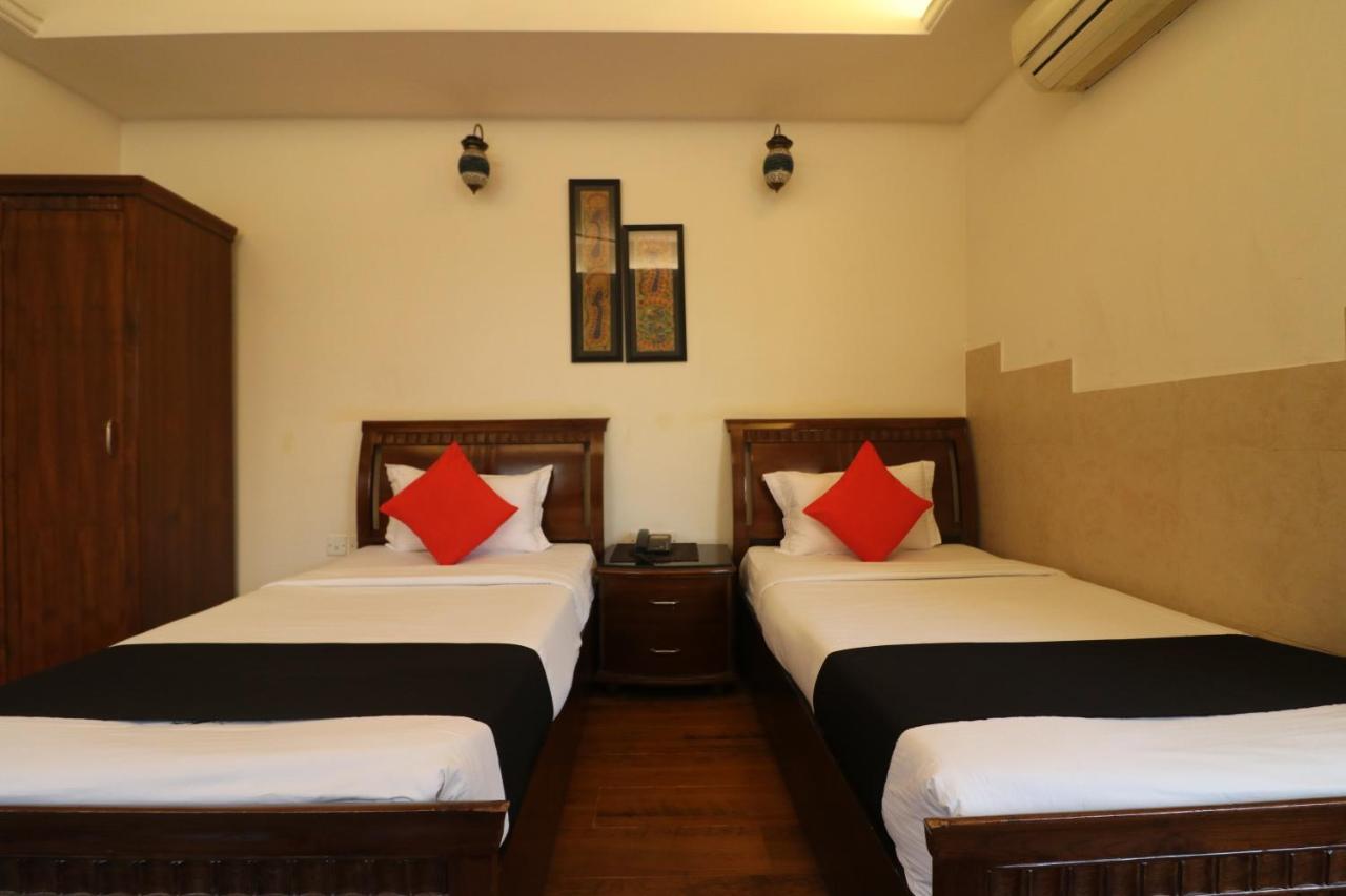 Hotel Clark Heights Νέο Δελχί Εξωτερικό φωτογραφία