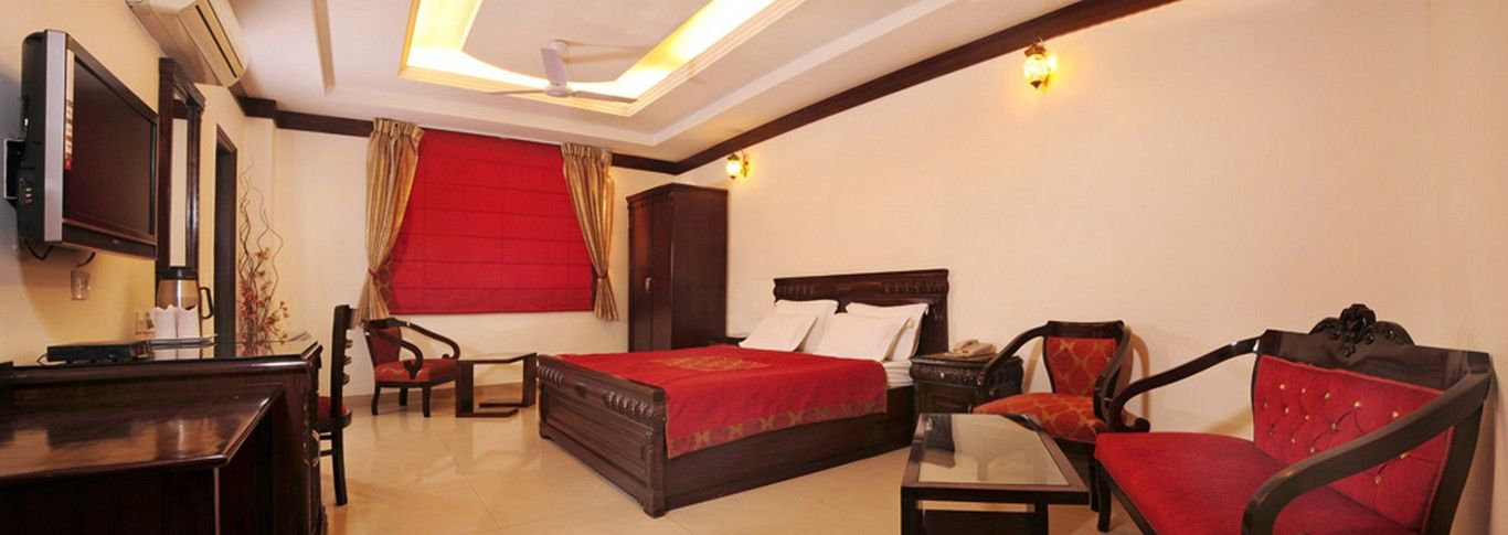 Hotel Clark Heights Νέο Δελχί Εξωτερικό φωτογραφία
