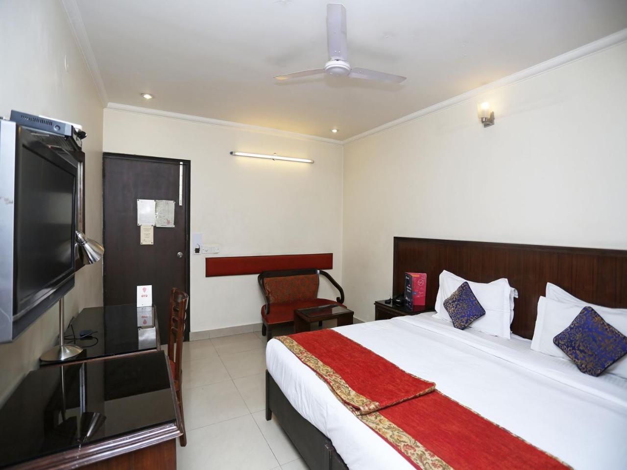 Hotel Clark Heights Νέο Δελχί Εξωτερικό φωτογραφία