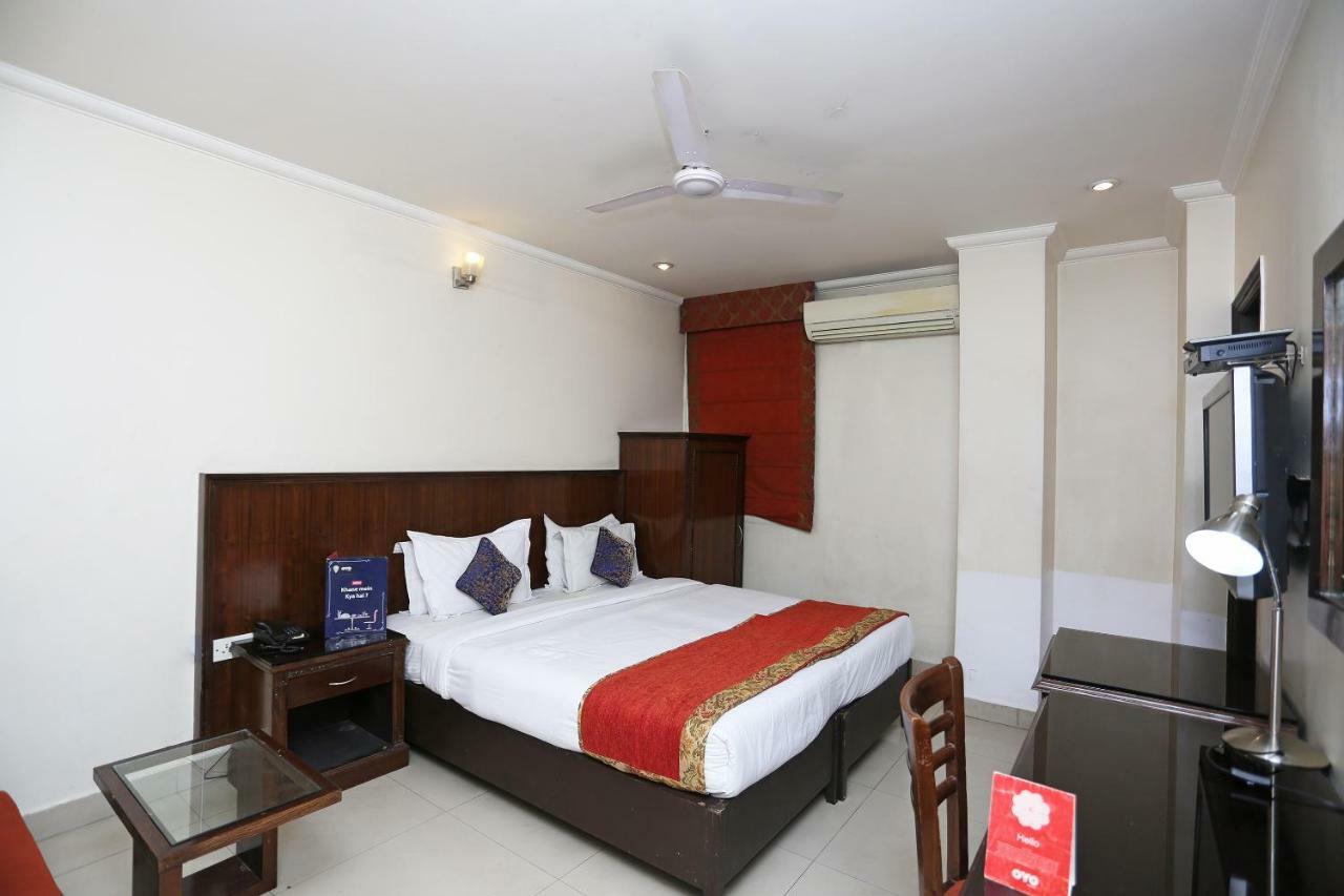 Hotel Clark Heights Νέο Δελχί Εξωτερικό φωτογραφία