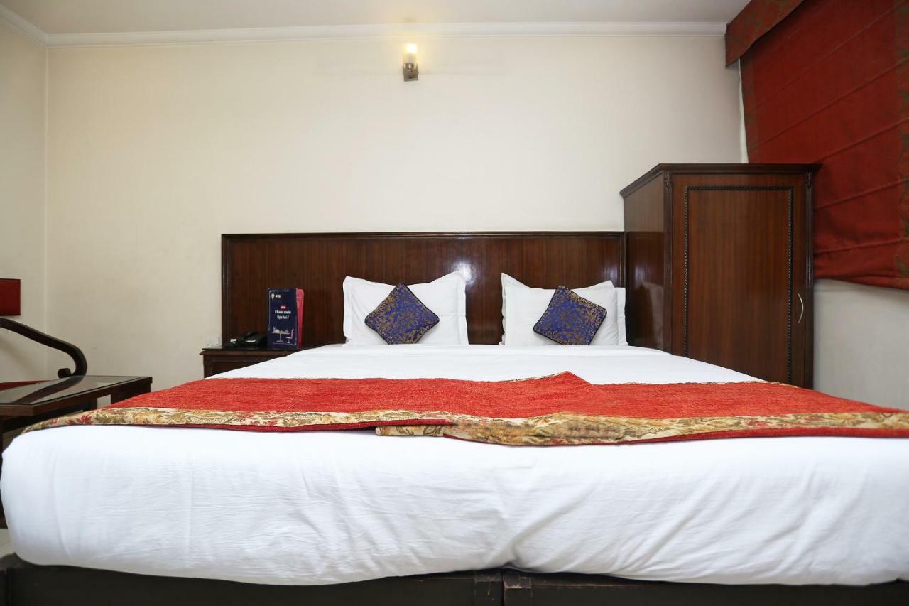 Hotel Clark Heights Νέο Δελχί Εξωτερικό φωτογραφία